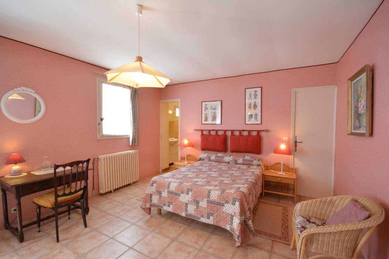 Les Mylanettes Panzió Apt Kültér fotó